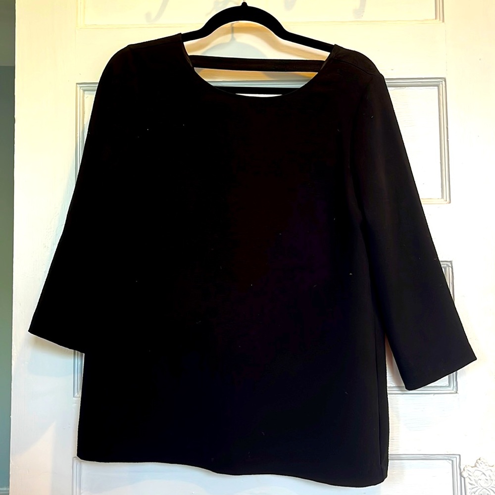 Black Vince top